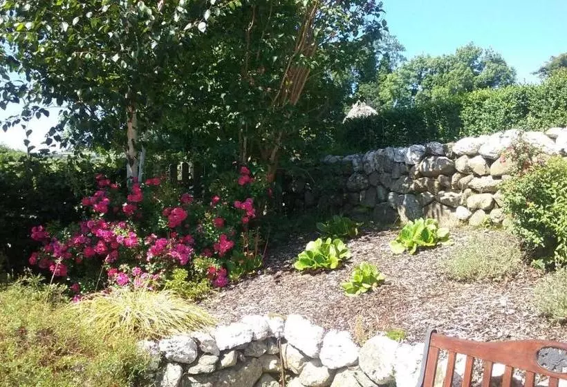 Macreddin Rock Bed & Breakfast