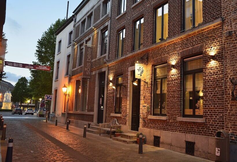 تختخواب و صبحانه De Koddige Kater