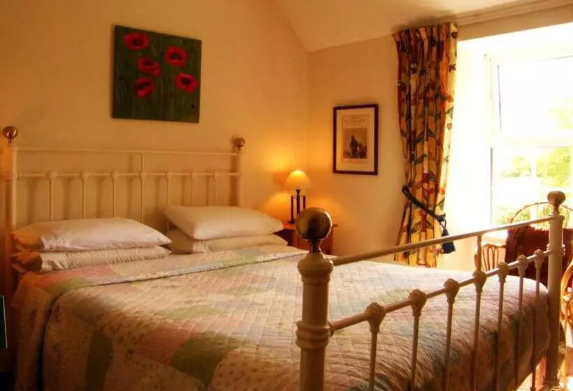 Aamiaismajoitus (B&B) Druid Cottage