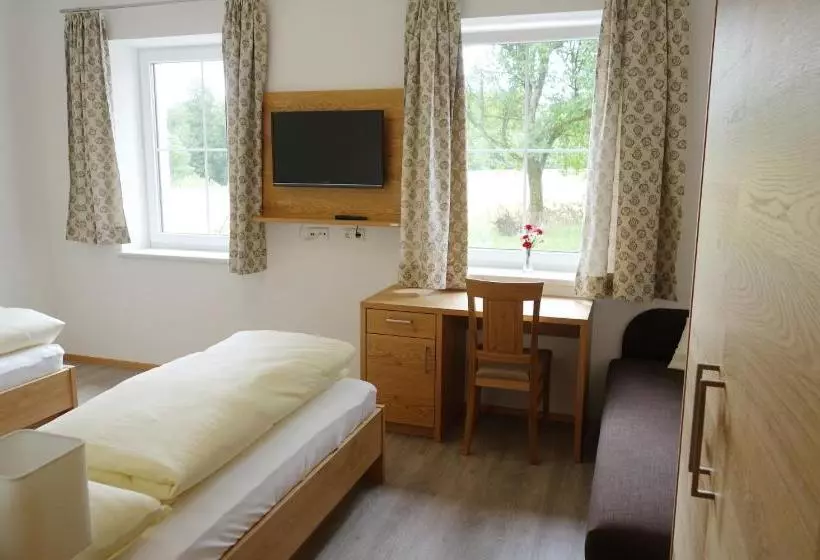 Aamiaismajoitus (B&B) Gästehaus Watschinger