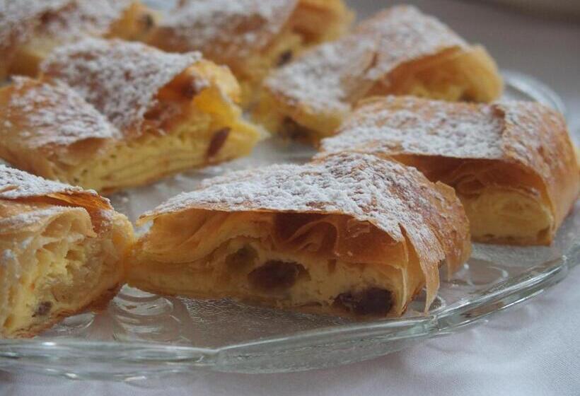 مبيت وإفطار Pension Alpenhof