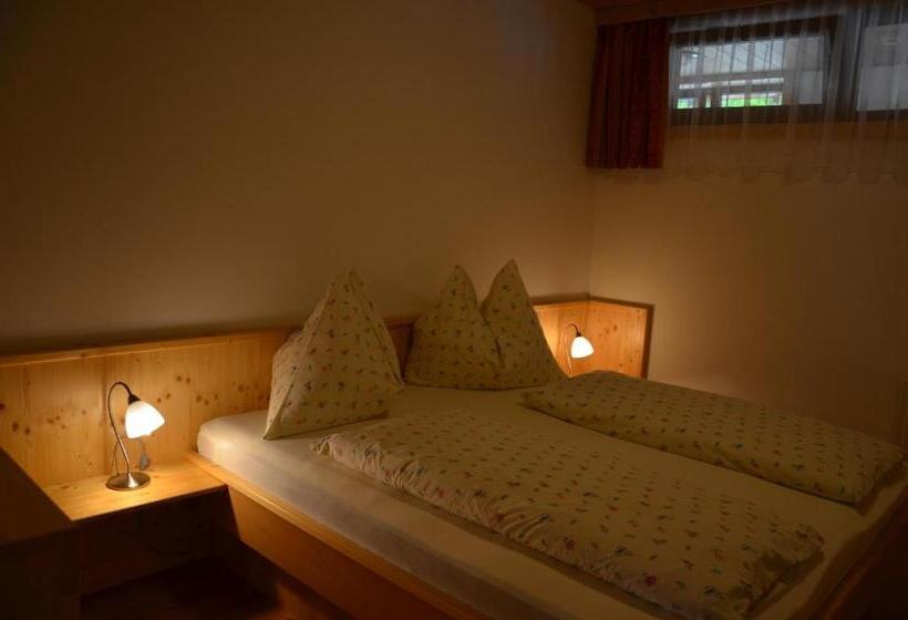 住宿加早餐 Pension Zum Schreiner