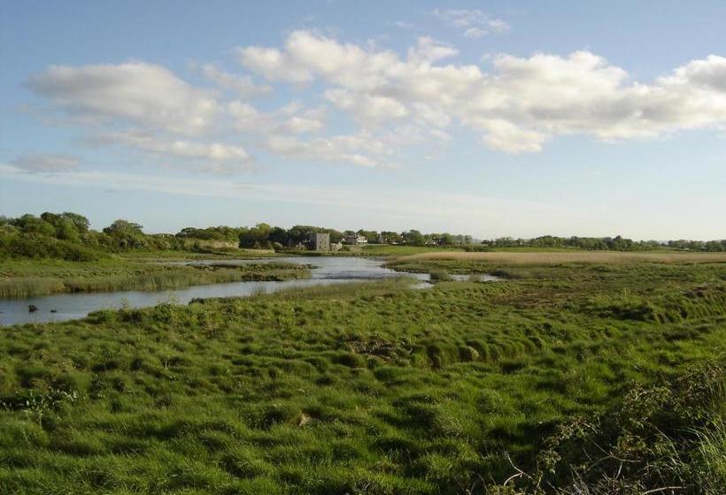 ベッドアンドブレックファースト Springlawn