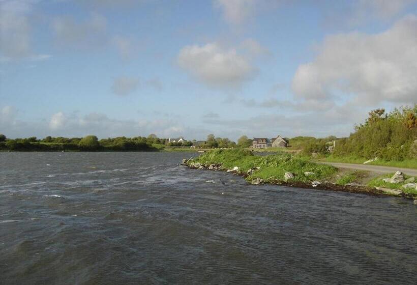 ベッドアンドブレックファースト Springlawn