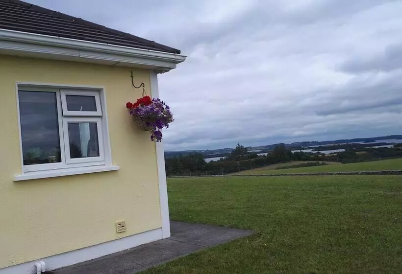 ベッドアンドブレックファースト Tullaleagan Guesthouse