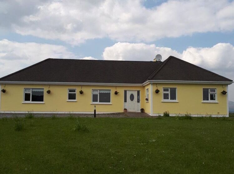 צימר Tullaleagan Guesthouse