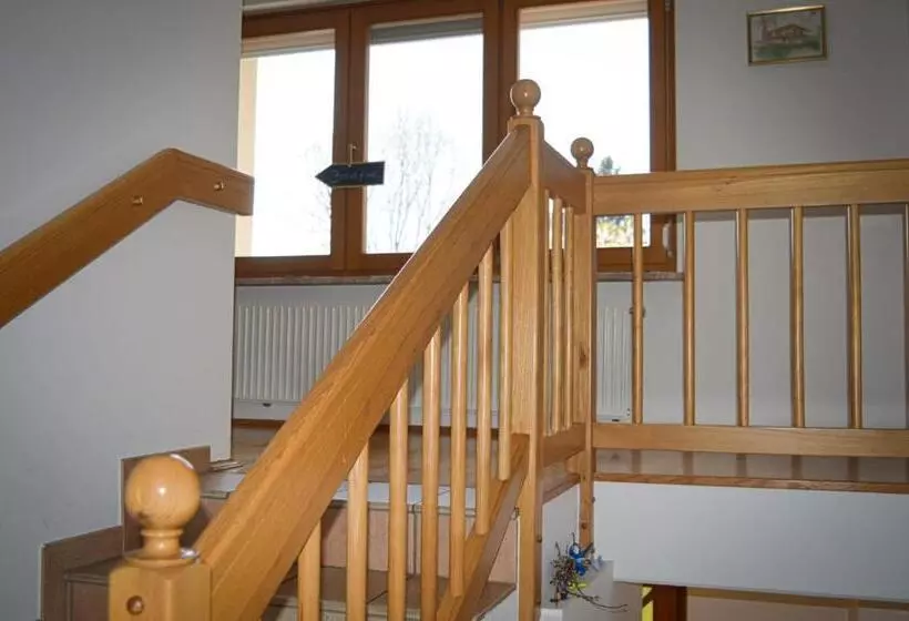 Aamiaismajoitus (B&B) Villa Viola