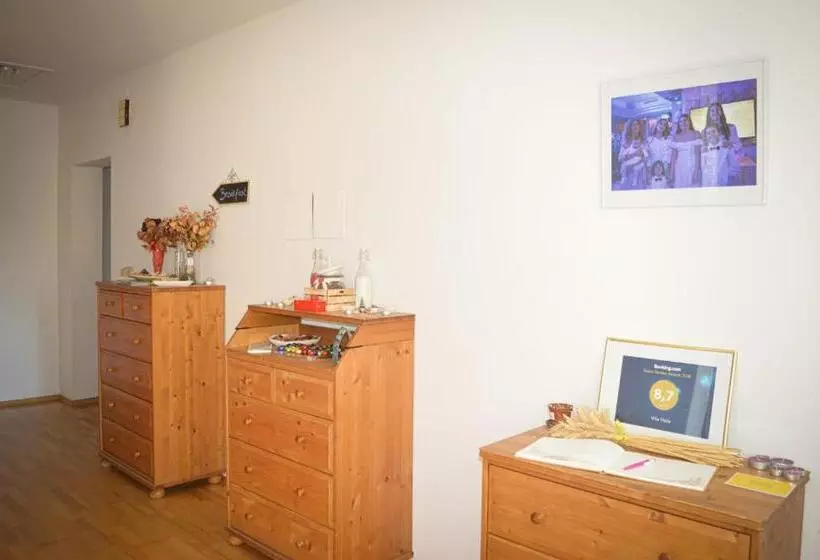 Aamiaismajoitus (B&B) Villa Viola