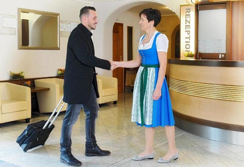 Gasthof Hotel Jägerwirt