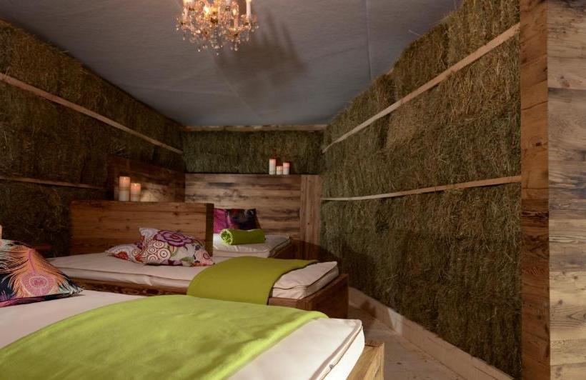 בית מלון כפרי Alpenresort Walsertal