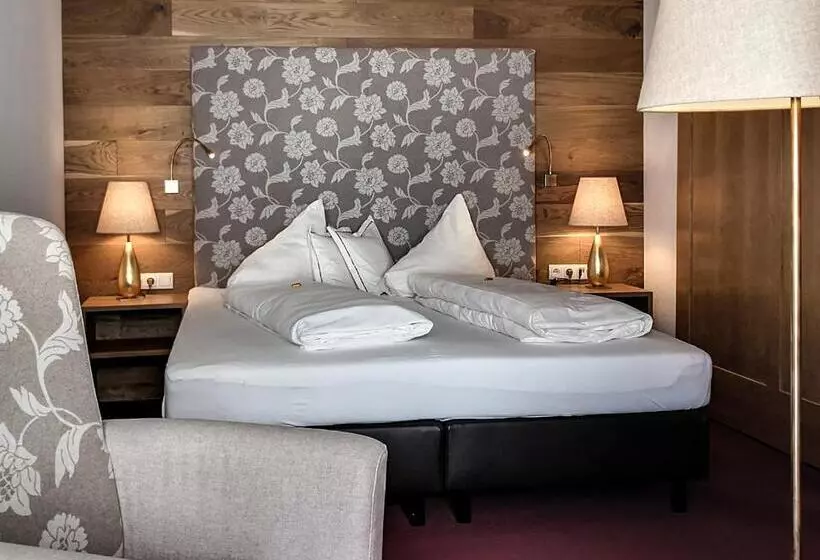 Hotelli Alpenresort Walsertal