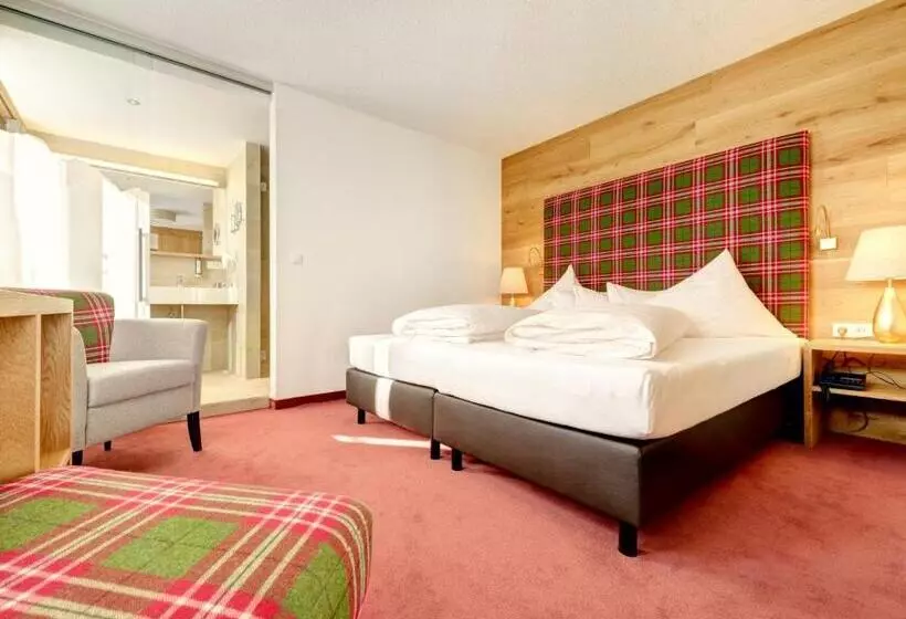 Hotelli Alpenresort Walsertal