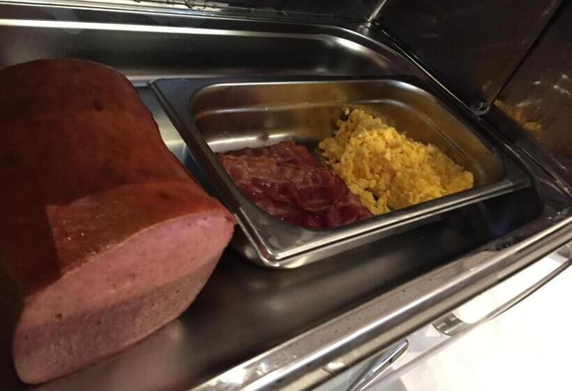 ホテル Café Schatz