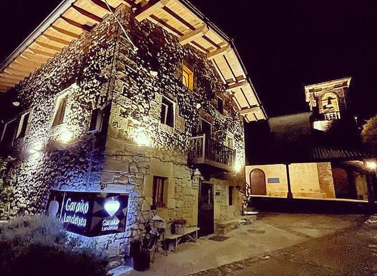 Отель Garaiko Landetxea