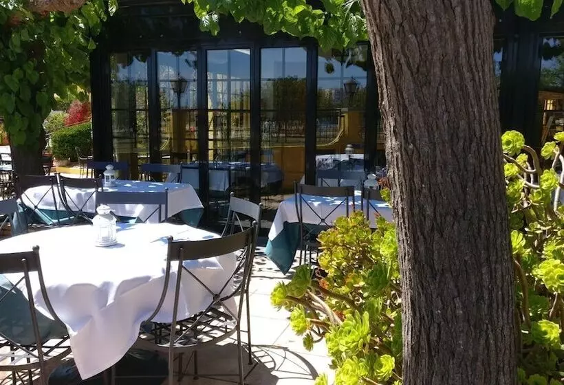 هتل La Nova Tenalla   Adults Only