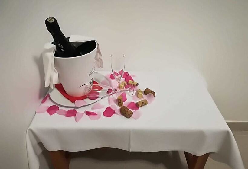 فندق La Nova Tenalla   Adults Only