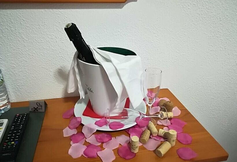 فندق La Nova Tenalla   Adults Only