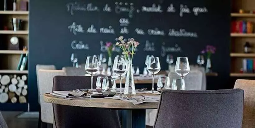 Hotelli Domaine De Naxhelet