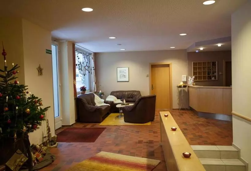 ホテル Pension Edelweiss   Bergdorf Gargellen 1423m
