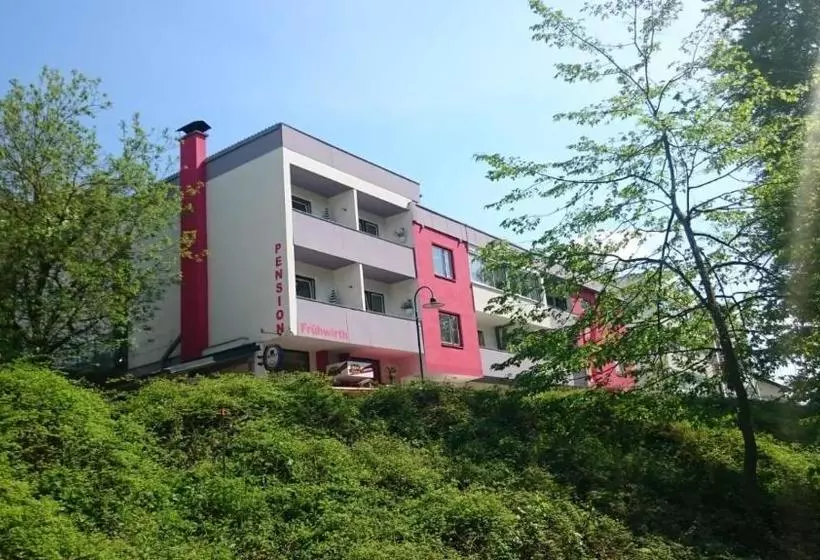 ホテル Pension Frühwirth