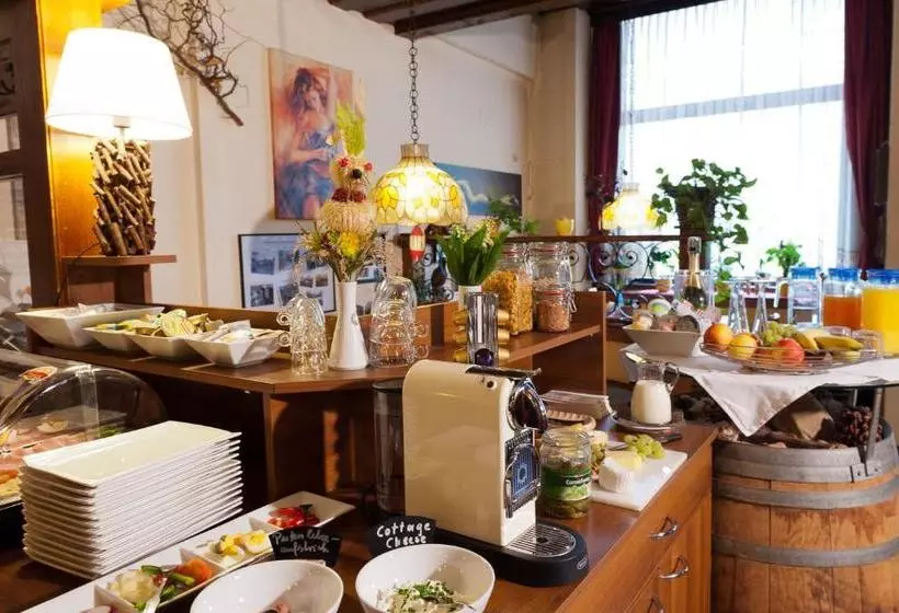 ホテル Pension Frühwirth