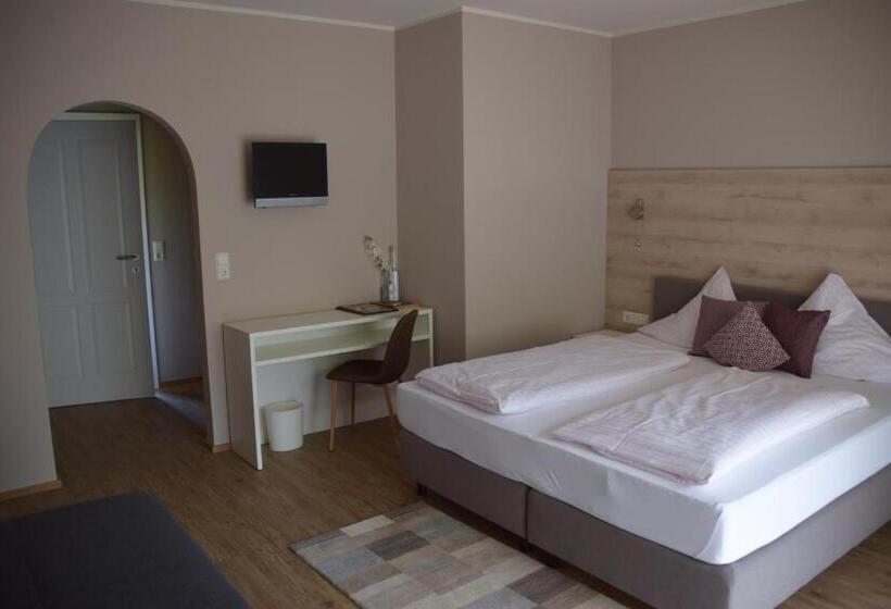 فندق Seegasthof Breineder   Familien & Seminar