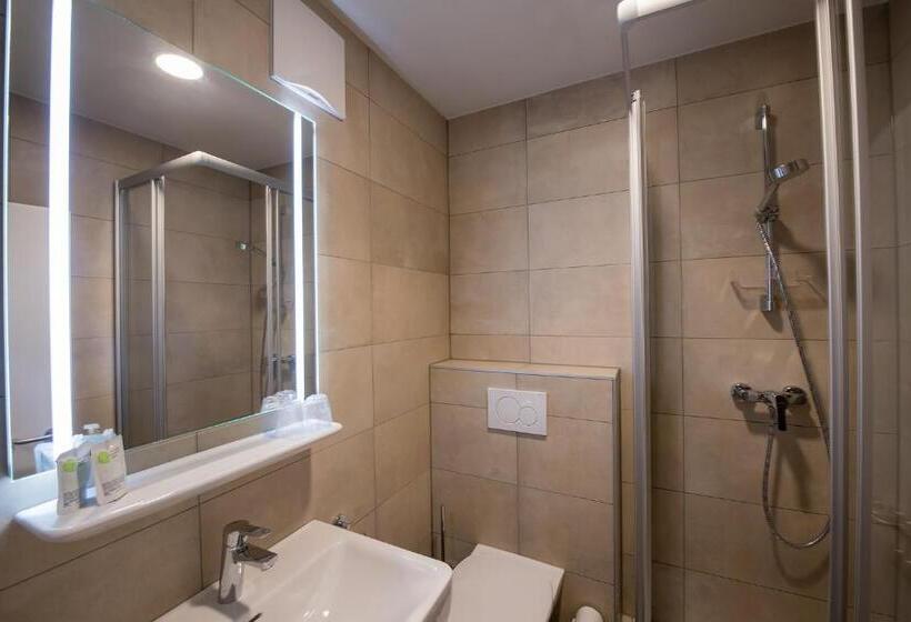 فندق Seegasthof Breineder   Familien & Seminar