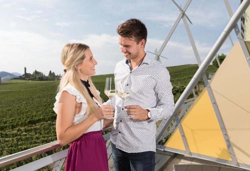 Hotelli Weinrefugium Brolli