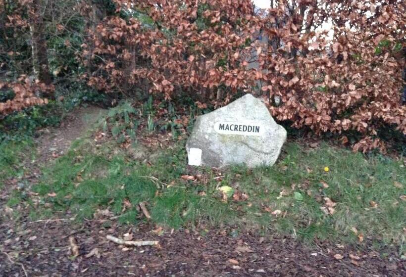 Macreddin Rock Bed & Breakfast