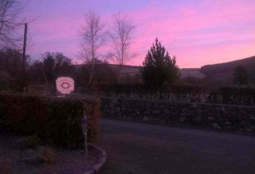 Macreddin Rock Bed & Breakfast