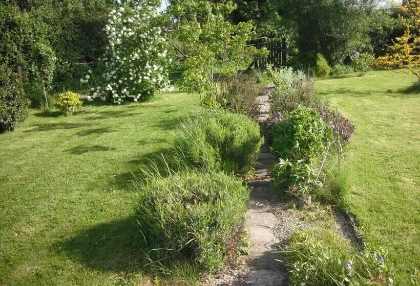 The Well Meadow B&b