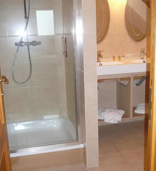 تختخواب و صبحانه Le Bernister Parking Privé