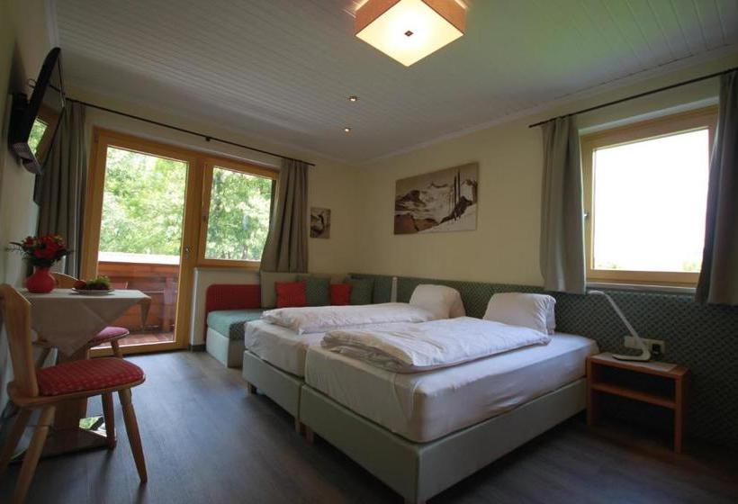 تختخواب و صبحانه Haus Alexander