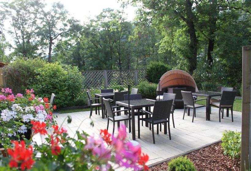 تختخواب و صبحانه Haus Alexander