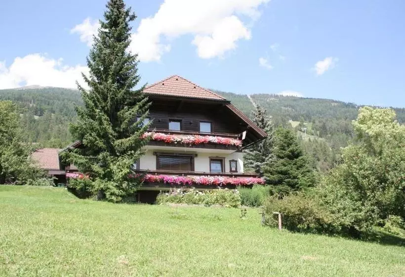 تختخواب و صبحانه Haus Mayr