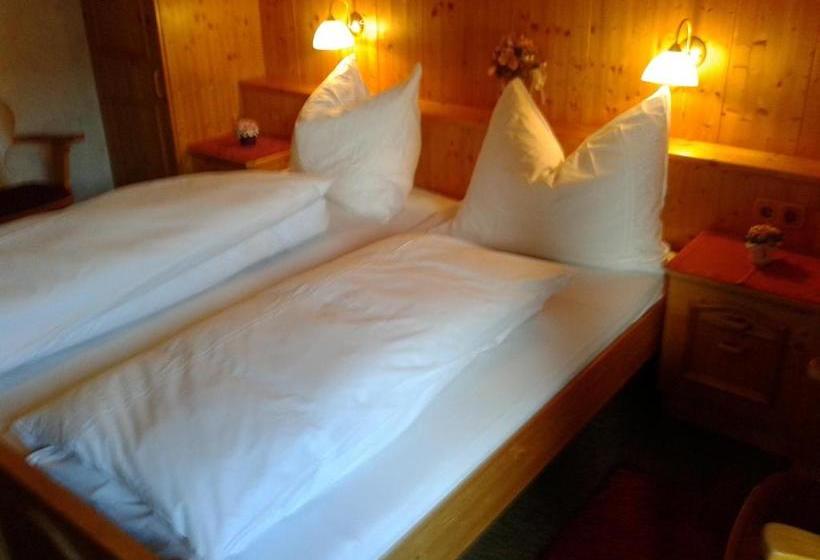 ベッドアンドブレックファースト Haus Mayr