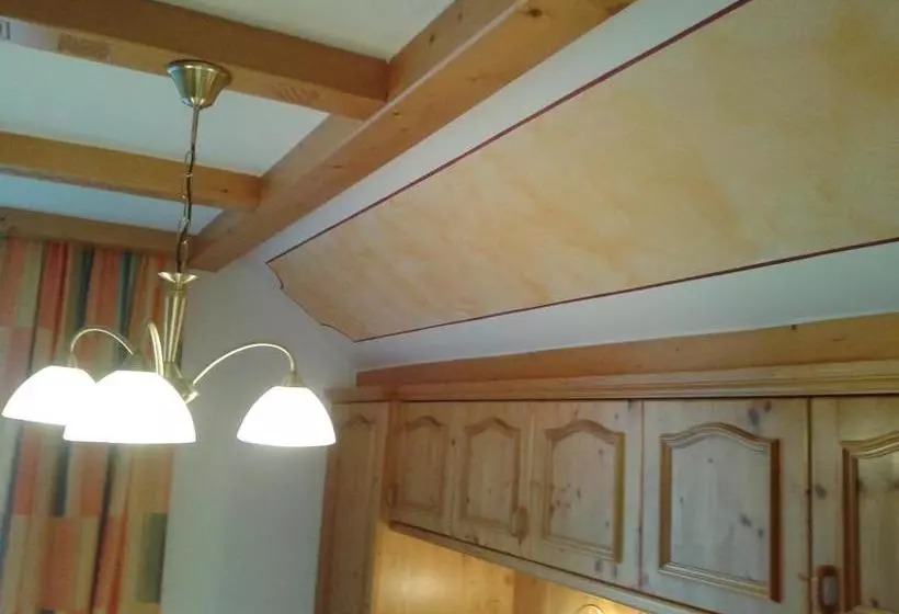 تختخواب و صبحانه Haus Mayr