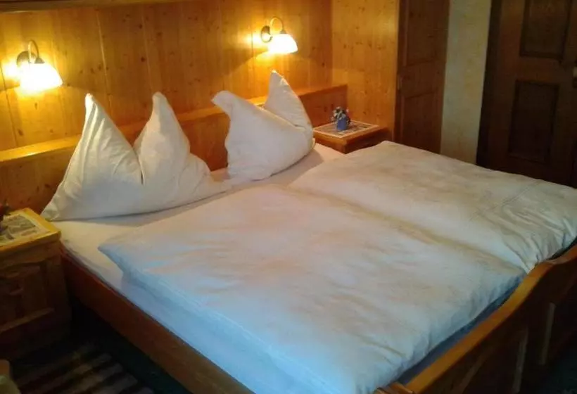 تختخواب و صبحانه Haus Mayr