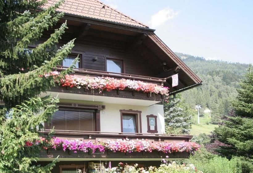 ベッドアンドブレックファースト Haus Mayr