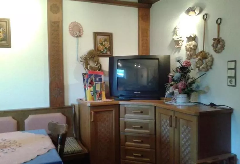 تختخواب و صبحانه Haus Mayr
