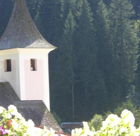 مبيت وإفطار Landhaus Servus