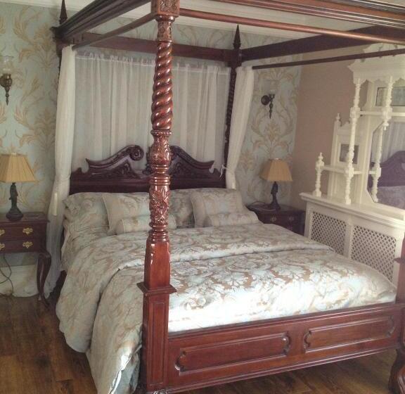 مبيت وإفطار Riverside Lodge