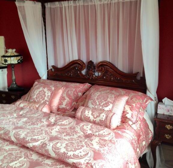 مبيت وإفطار Riverside Lodge