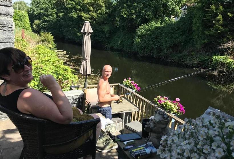 مبيت وإفطار Shandon Bells Guest House