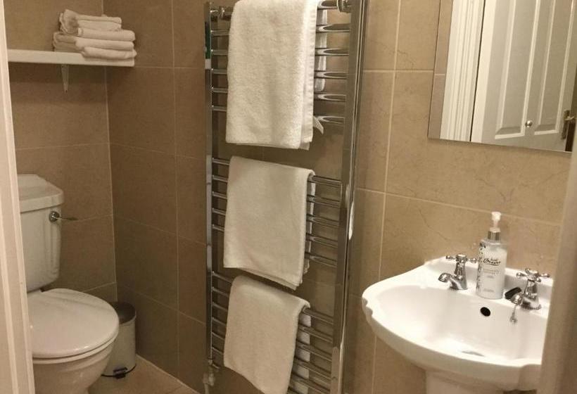 Fairlawns Bed & Breakfast