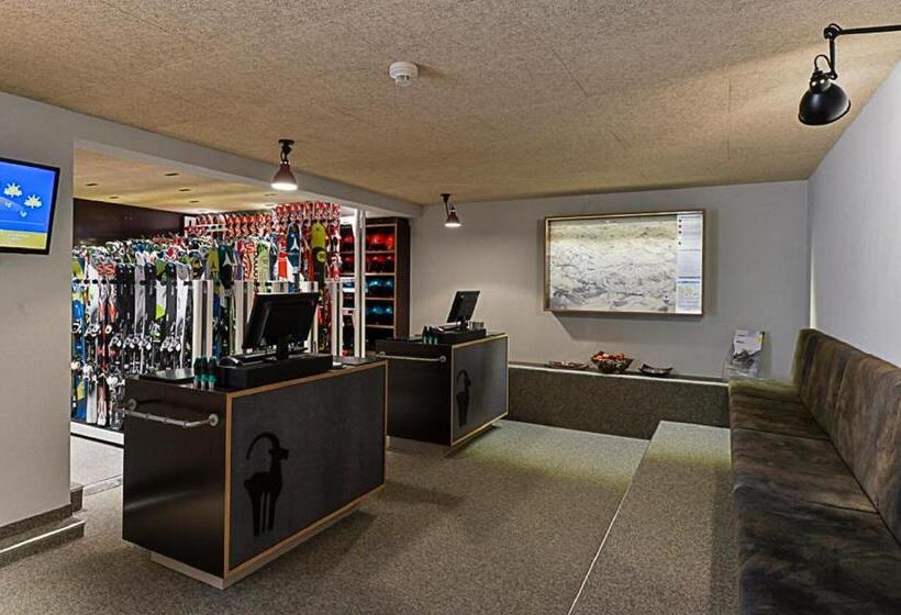 בית מלון כפרי Garni Sursilva