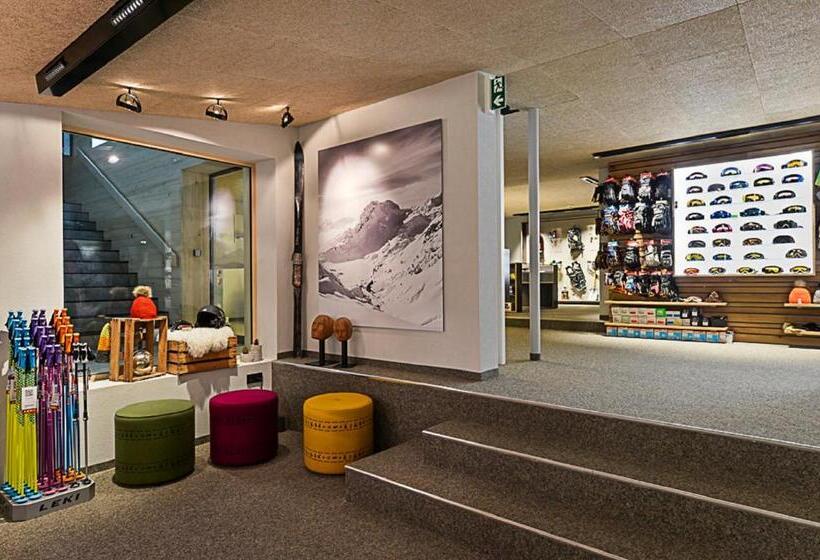 בית מלון כפרי Garni Sursilva