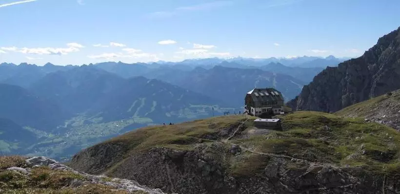 Hotelli Gasthof Zum Kaiserweg