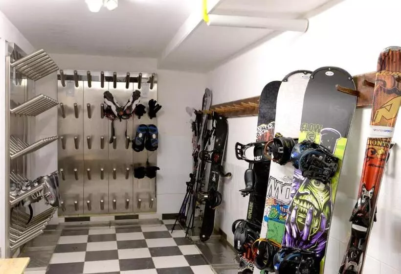 ホテル Haus Tirol