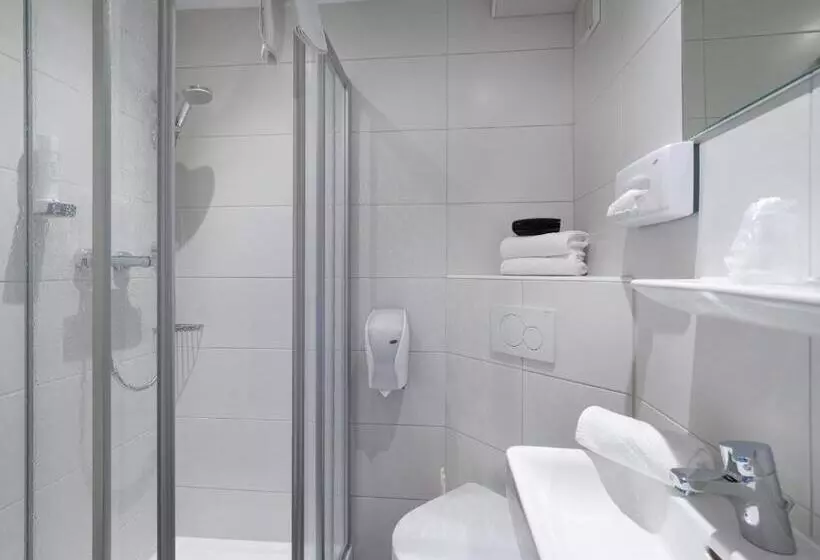 ホテル Haus Tirol